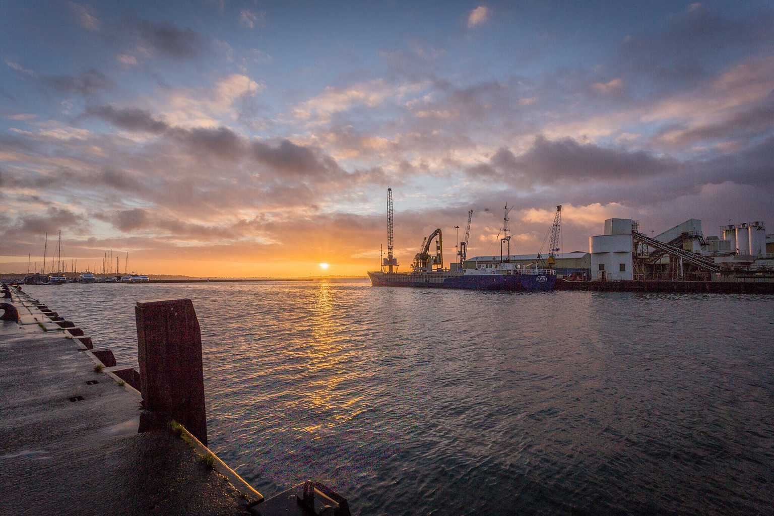    Poole Quay sunrise, Dorset 