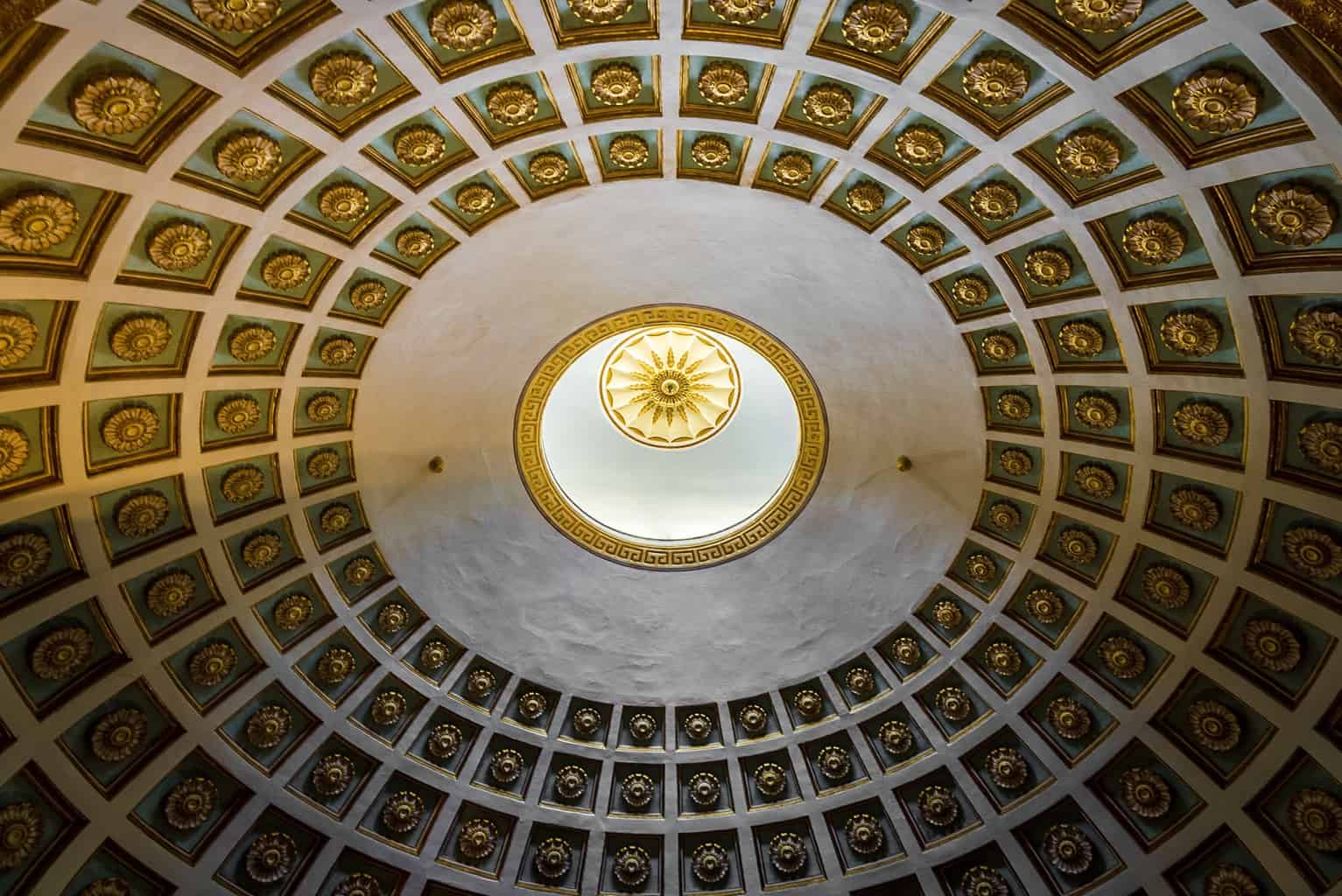  The stunnng ceiling of Saint Michael and Saint George Palace, Corfu Town 