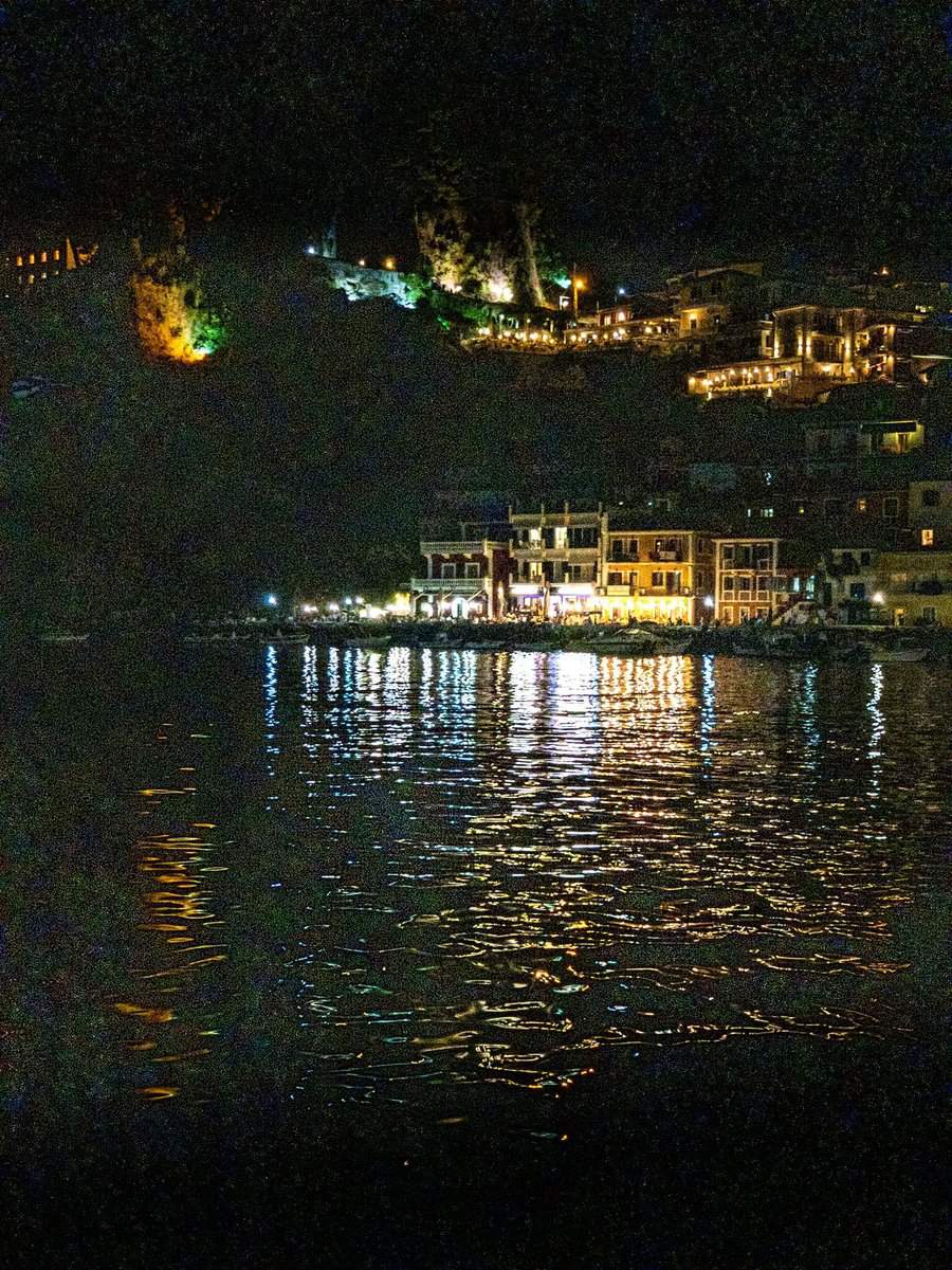  Parga at night - without noise reduction 