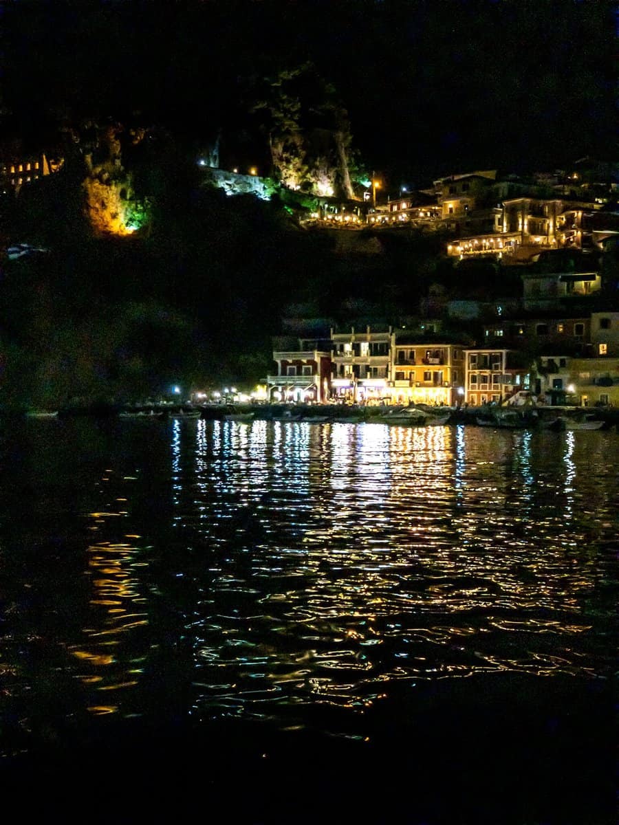  Parga at night - with noise reduction 