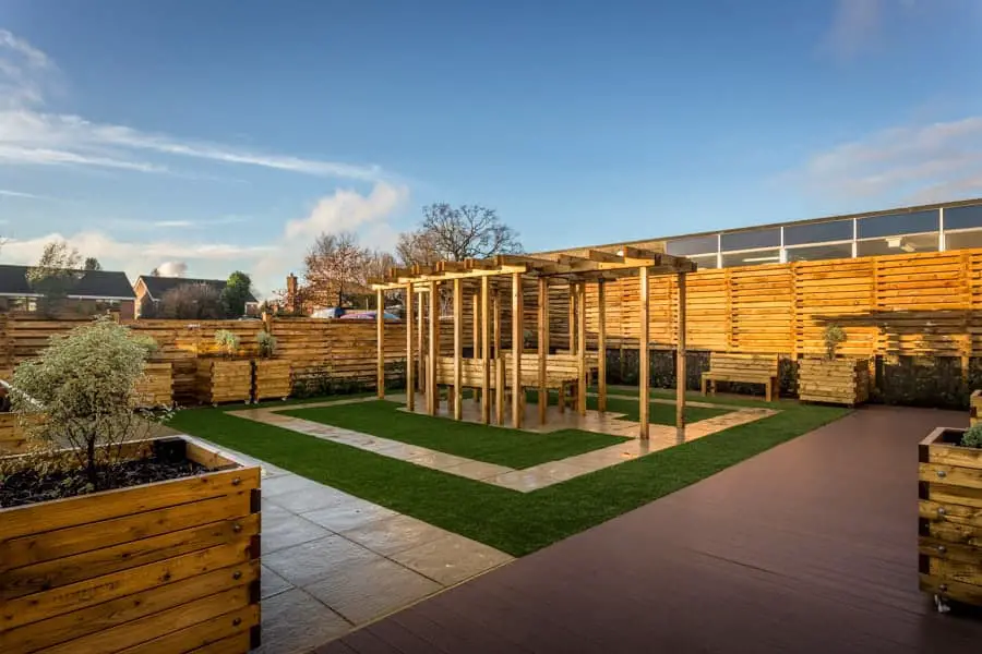  Sensory garden at Horndean College of Technology 