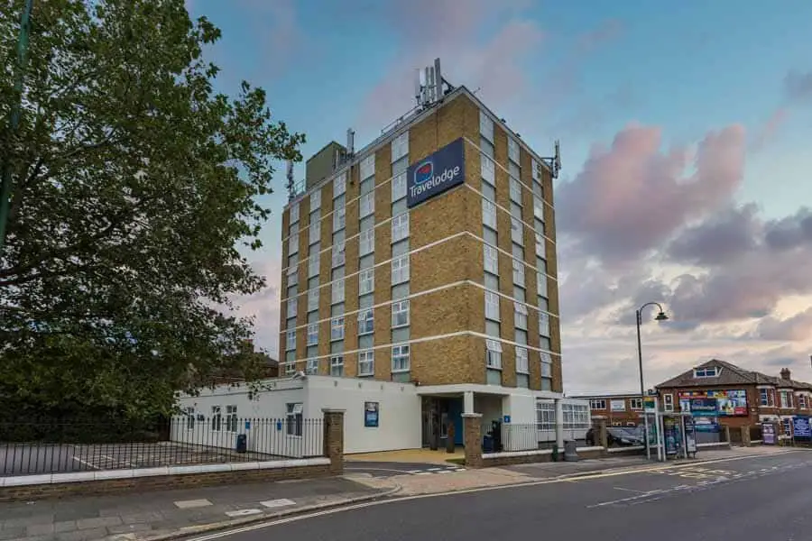  Travelodge Southampton Lodge Road by Rick McEvoy Photography 