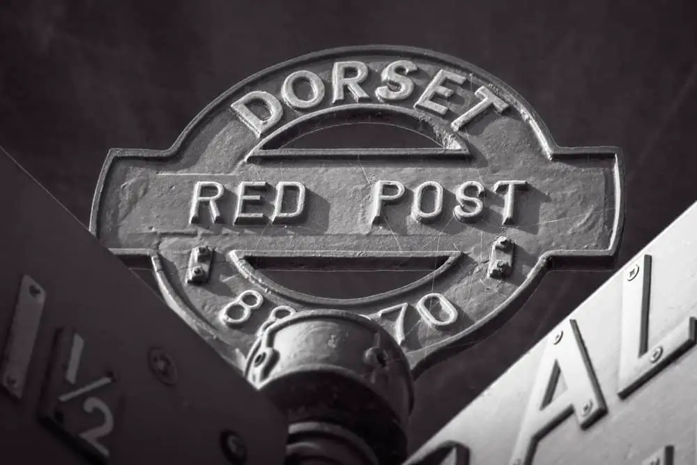 Red Post 181011 009-Edit-2.jpg