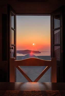 Where can I see the sunset in Santorini from my hotel room?