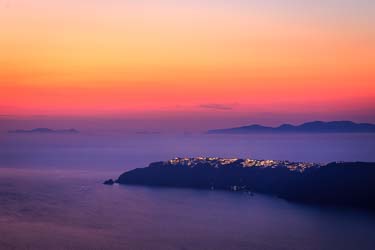 Imerovigli or Oia sunset – get the best of both my way